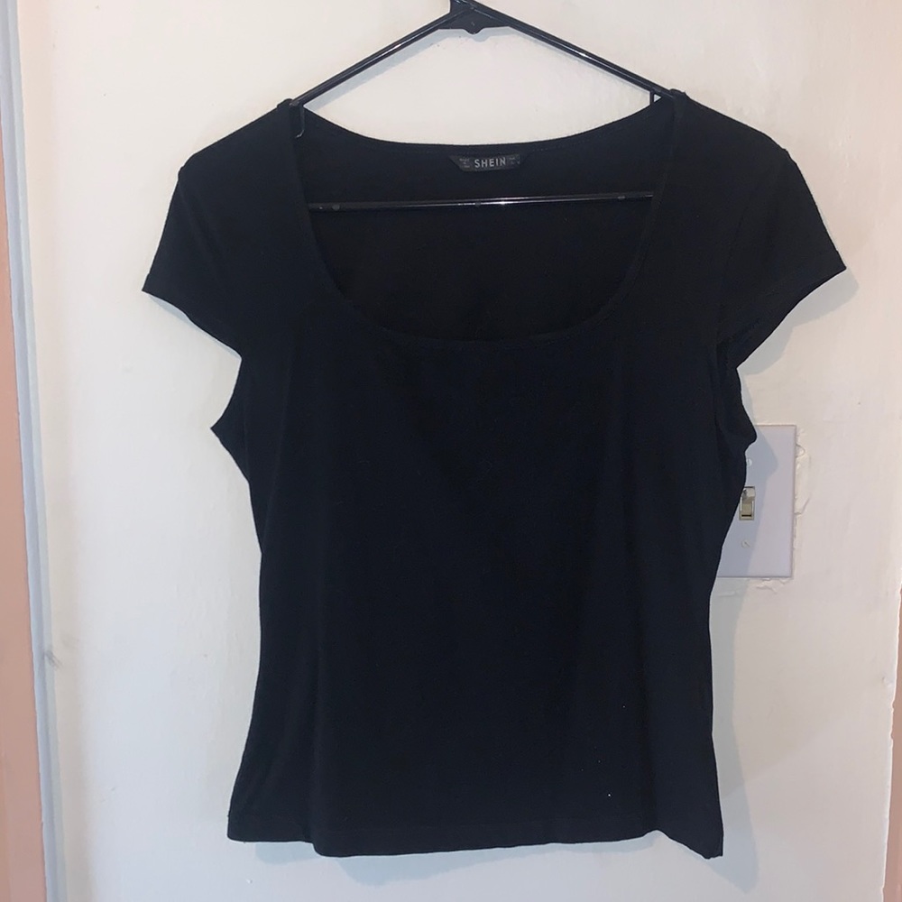Black cap sleeve top